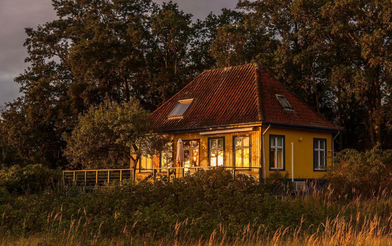 Skaerven Beachfront Apartments And Cottage Nyborg Bagian luar foto